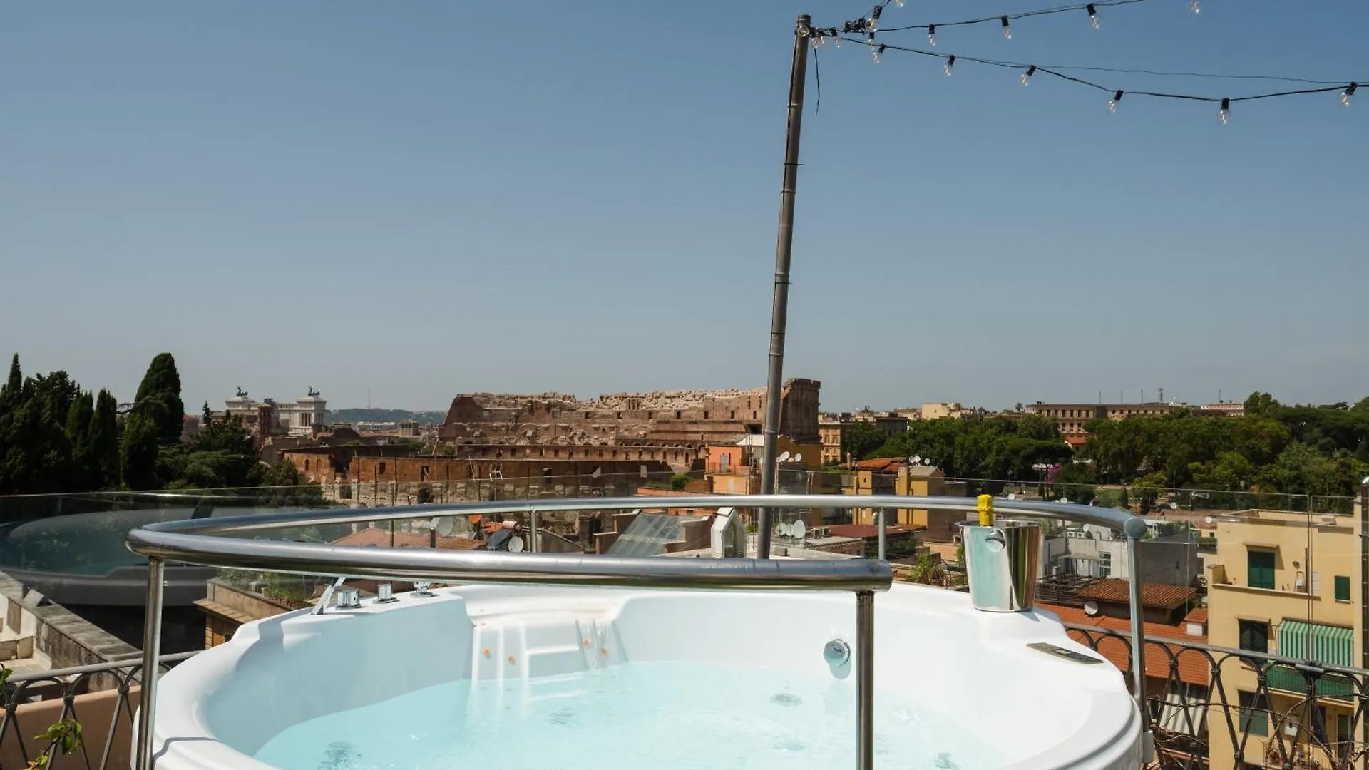 Rooftop Colosseo - Roma D'Amore Rome