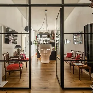 La Design.ata Experience ***** Rom