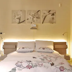 Guest house Three 